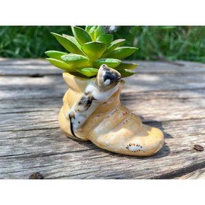 Vintage Miniature Shabby boot planter vase with cat/Kitten